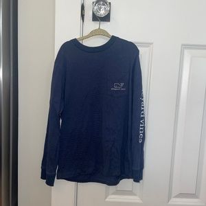EUC Vineyard Vines t-shirt